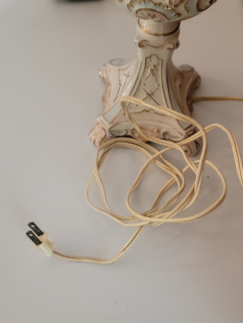 Vintage Style Cream Porcelain Table Lamp with Glass Chimney Electrified - Picture 11 of 11
